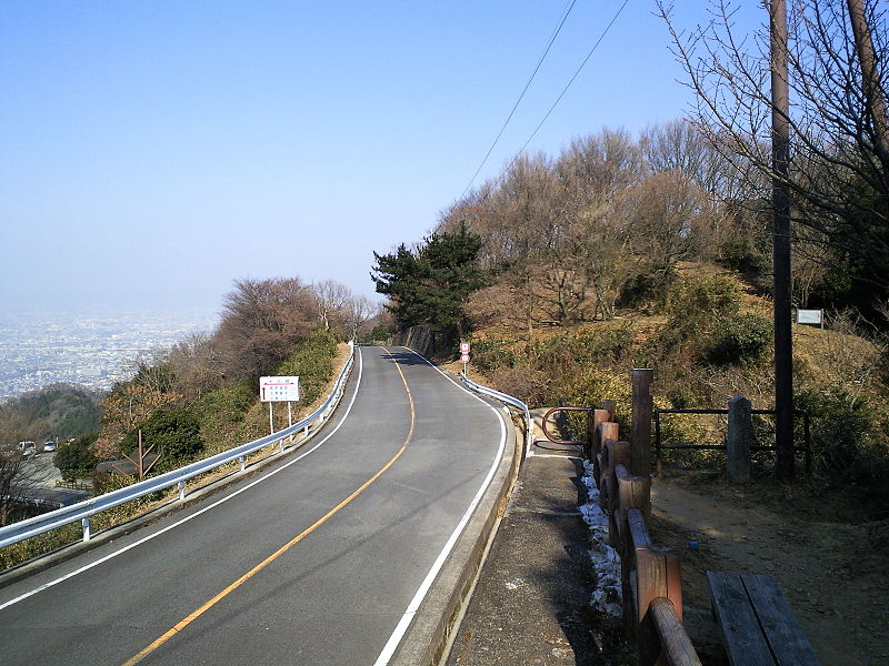 800px-jusan-touge_nara_and_osaka01